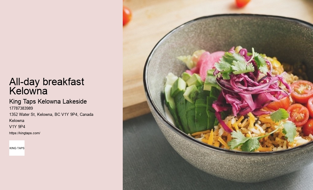 Lakeside dining with karaoke nights Kelowna